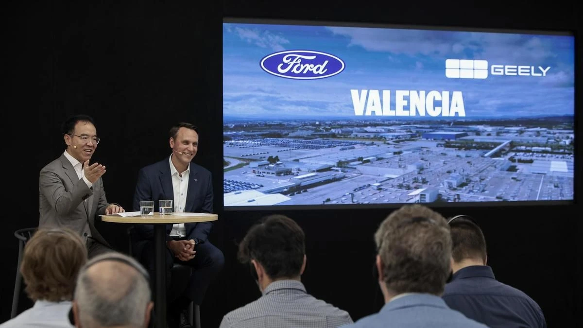 Ford y la china Geely crean una empresa conjunta para fabricar cinco modelos en la factoría de Almussafes