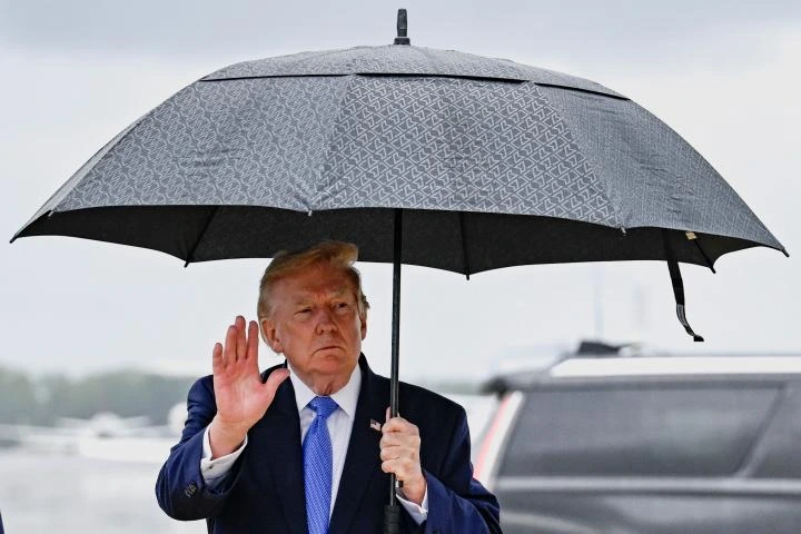 Dos aviones entran en el espacio aéreo restringido donde estaba Trump y obligan a movilizar cazas F-16