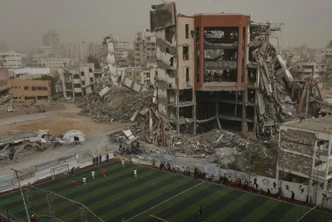 La mairie de Deauville désavouée par la justice après le retrait d’une photo de Gaza d’un festival