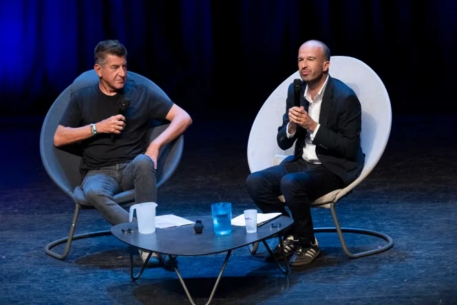 Matthieu Pigasse assure qu’il y a « pas mal de convergences » entre lui et les « insoumis », pendant les universités d’été de LFI