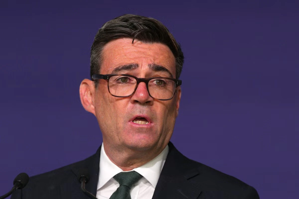 Burnham launches crackdown on ‘cowboy builders’ ripping off households