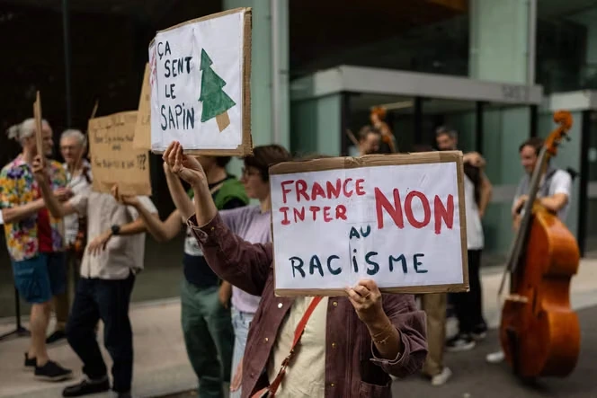 A France Inter, après le retrait de Charles Sapin, les controverses internes sur le pluralisme demeurent