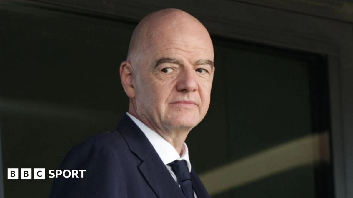 Infantino says he is open to talks over Fifa reform