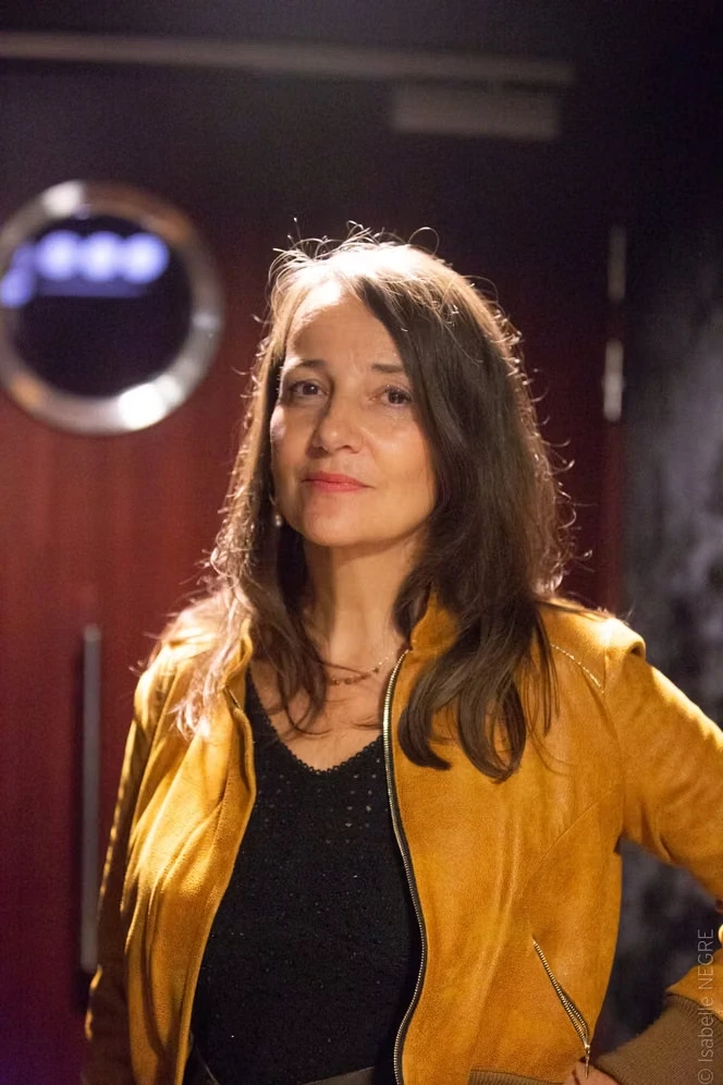 Marie Dumora, réalisatrice de « La Ligne bleue » : « J’ai voulu raconter le contrechamp du camp, à travers les témoignages et l’oralité »