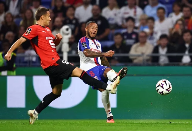 L’Olympique lyonnais et le Paris FC prennent place sur le podium de Ligue 1