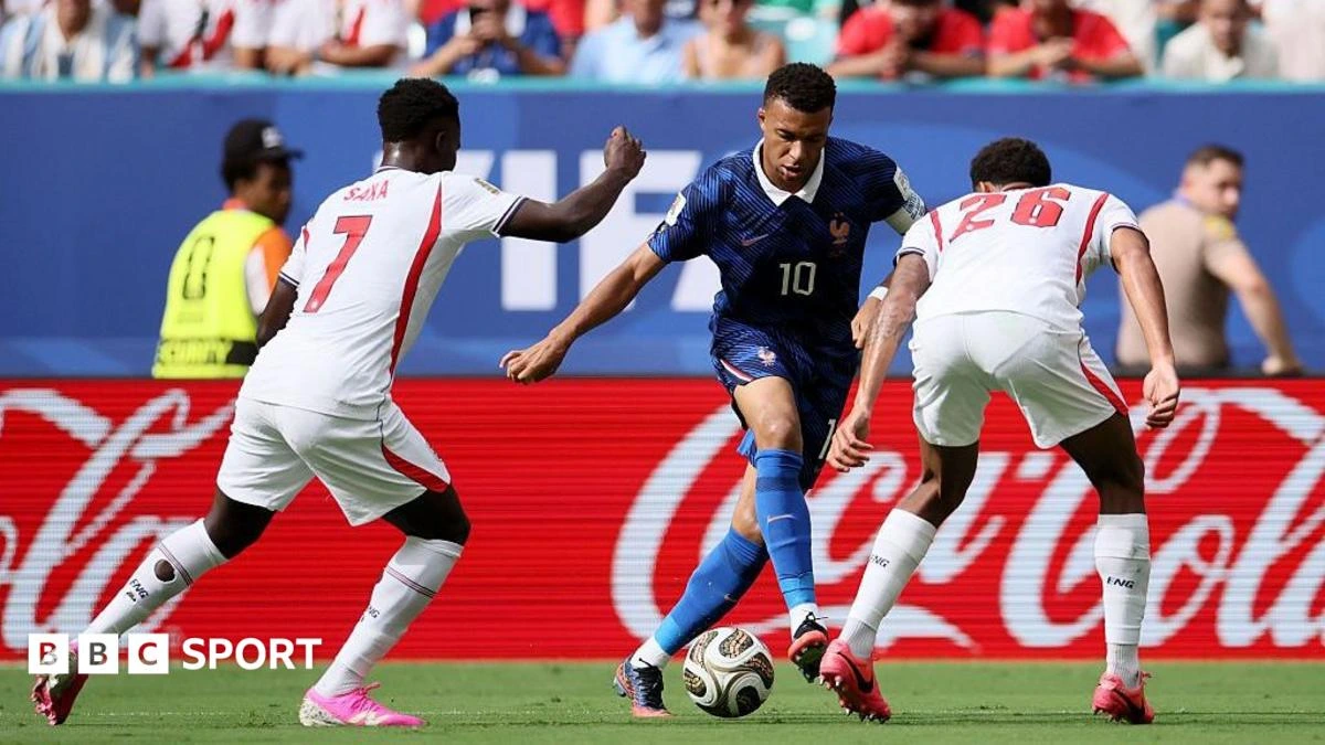 'Constant bombardment' - Fans shown 65,000 junk food ads at World Cup