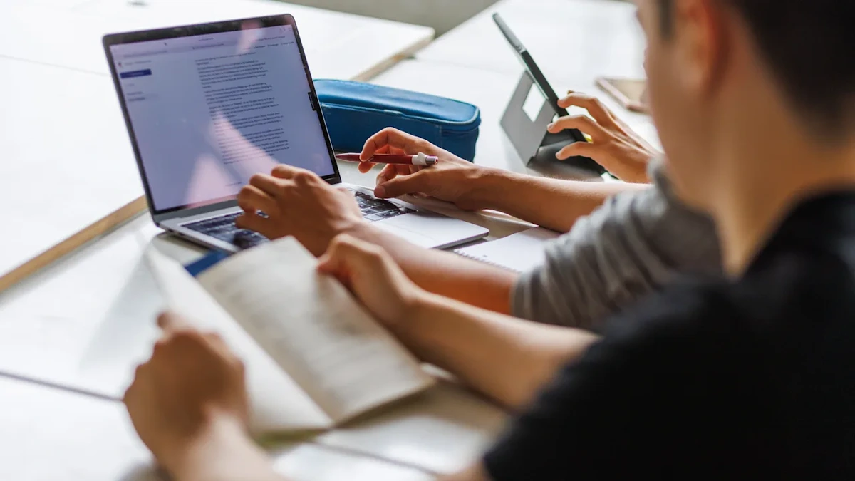 Erste Schule macht Künstliche Intelligenz zum Pflichtfach