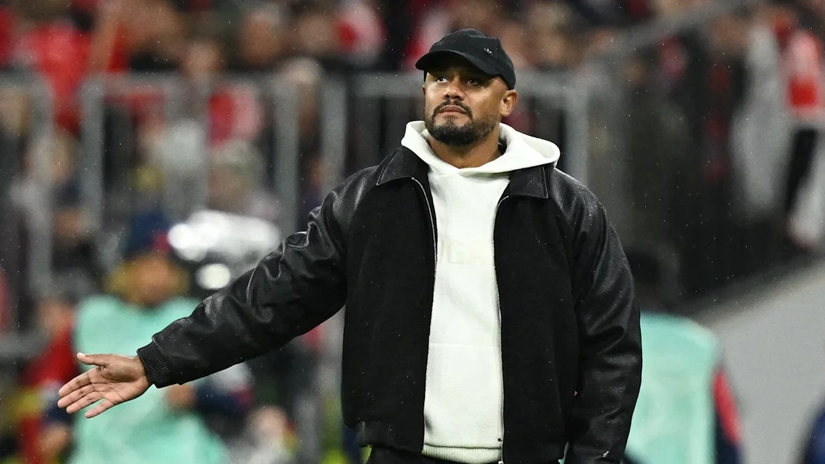 FC Bayern: Vincent Kompany brach neben Dante zusammen