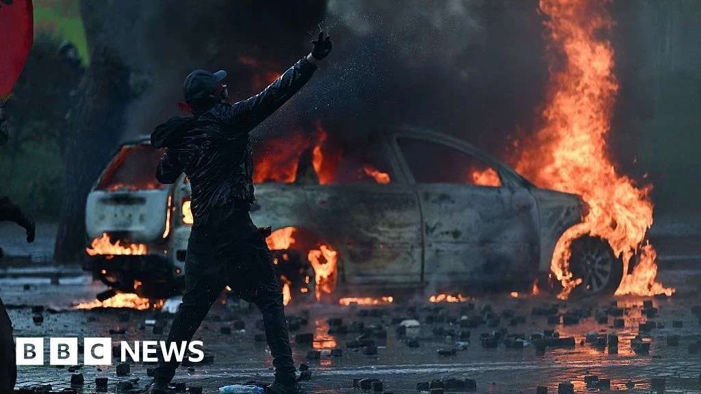 Anti-government protesters battle with police in Albania