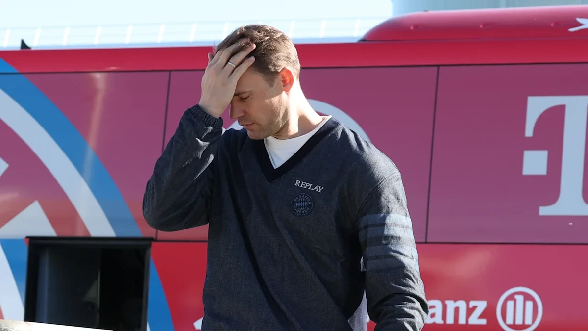 FC Bayern: Neue Sorgen um Manuel Neuer: „Flüssigkeit im Fuß“