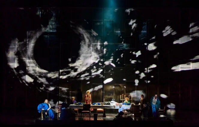 A l’Opéra Bastille, un « Crépuscule des dieux » qui a perdu le fil de Wagner