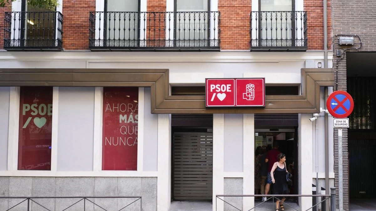 El juez Pedraz rechaza imputar “en este momento” al PSOE en el caso Leire Díez