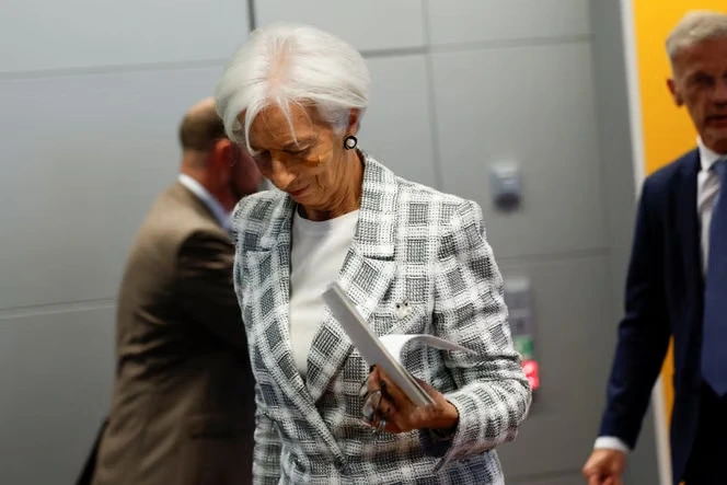 A la BCE, Christine Lagarde annonce son départ et veut « s’engager sur des sujets qui ne sont pas des sujets de politique monétaire »