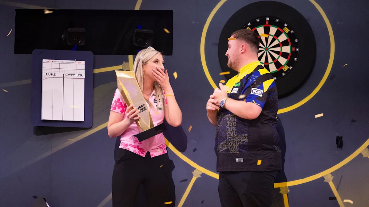Darts: Fallon Sherrock schlägt Luke Littler und gewinnt 600.000 Euro
