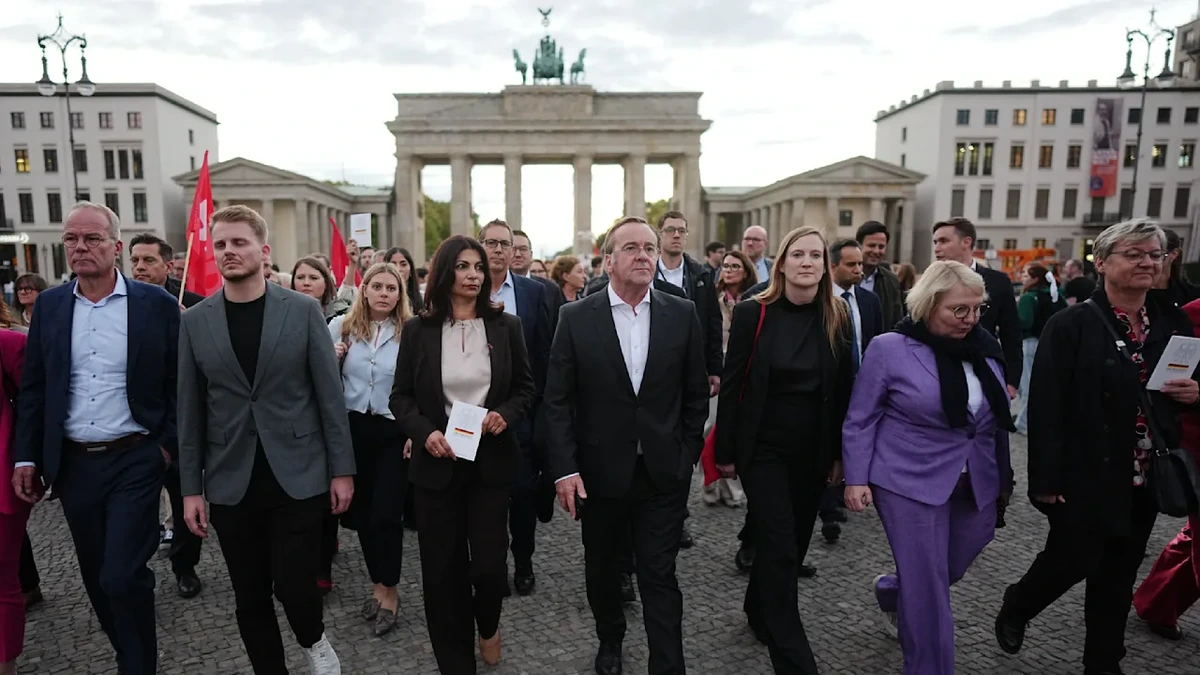 Marsch zum Bebelplatz: „Einzigartiger Tabubruch“