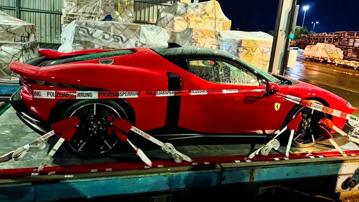 Ferrari: Zoll in Frankfurt bremst geklaute 1050-PS-Karre aus