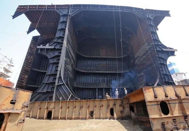 Des armateurs, dont CMA CGM, demandent à Bruxelles de les autoriser à démanteler en Inde leurs navires enregistrés sous pavillon européen