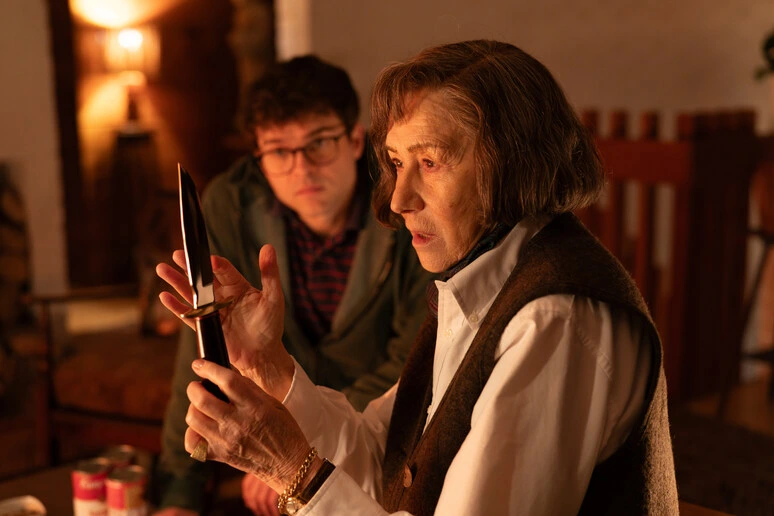 Helen Mirren si trasforma in una Patricia Highsmith da delitto
