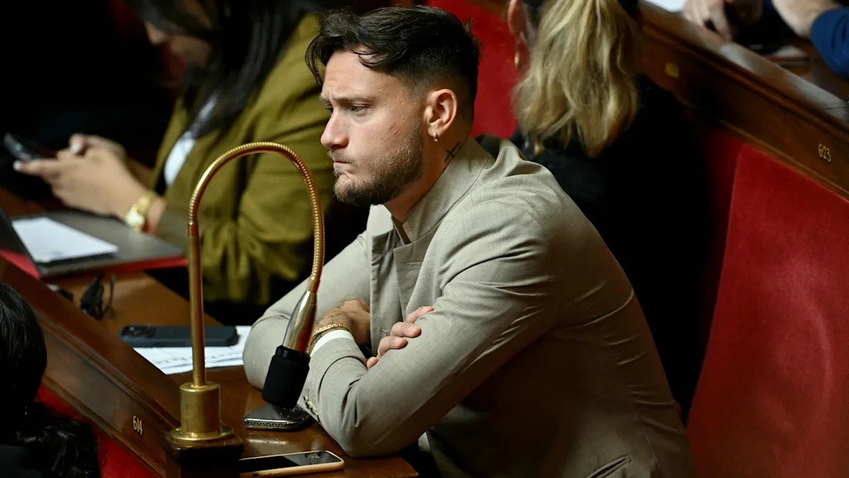 Paris: Linken-Politiker soll sich vor Polizei verstecken – Festnahme gescheitert