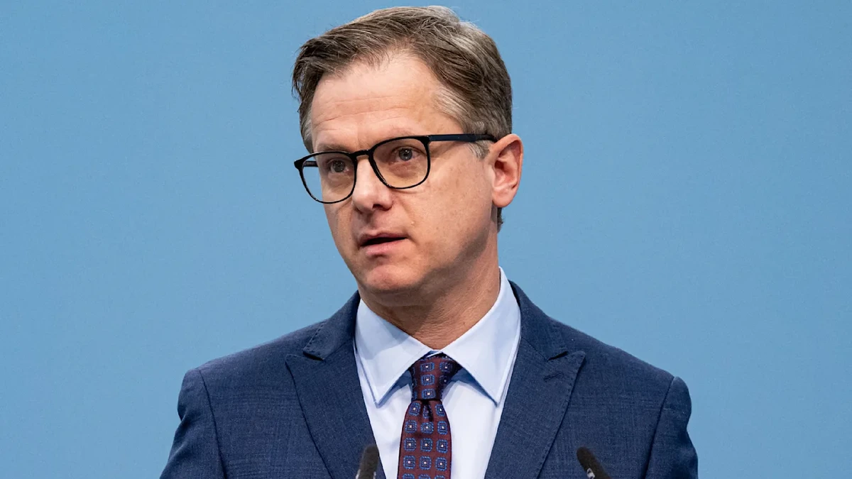DAK-Berechnung: Neues Riesen-Finanzloch in der Pflege!