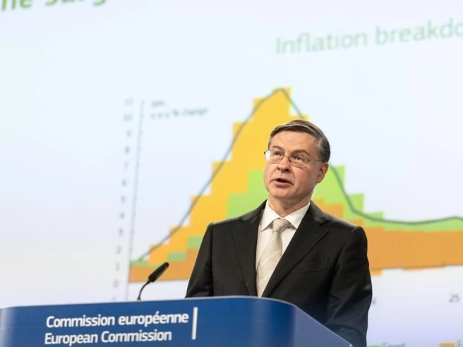 L’Europa apre all’Italia sulla flessibilità del Patto prevista per l’inflazione. Ma «prudenza fiscale»