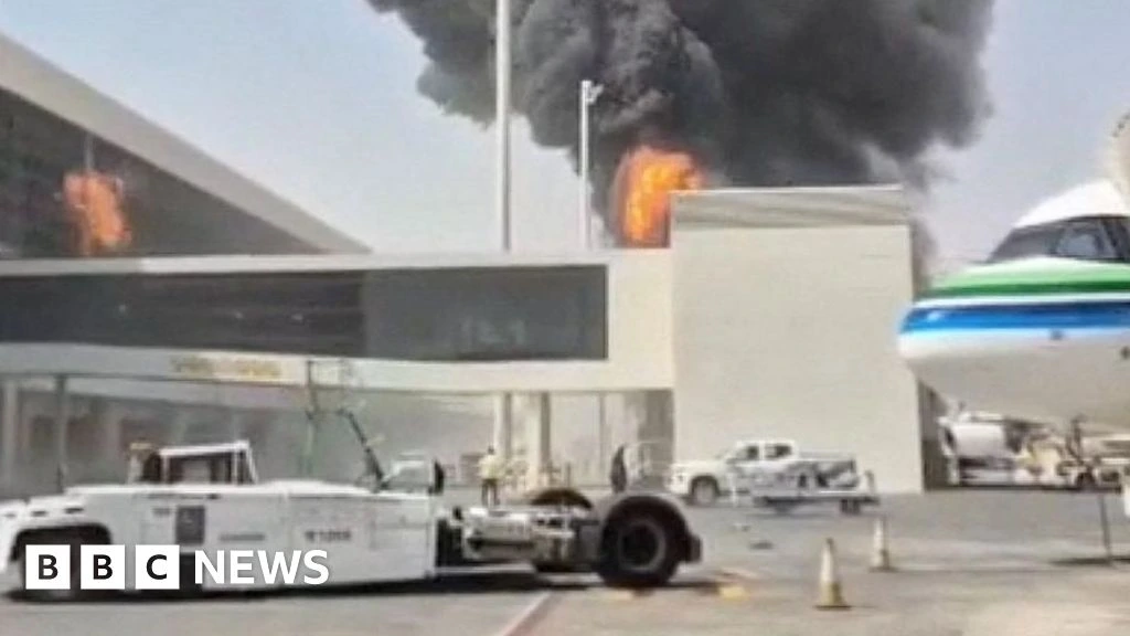 Saudi minister vows 'serious response' to Houthi attacks on airports